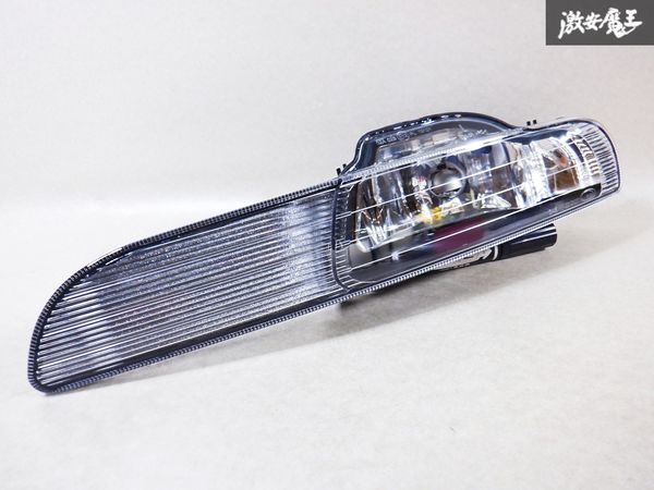 新品未使用PORSCHE ポルシェ純正 987 ボクスター フォグライト フォグランプ 左 助手席 987.631.081.02 棚D10E_画像2