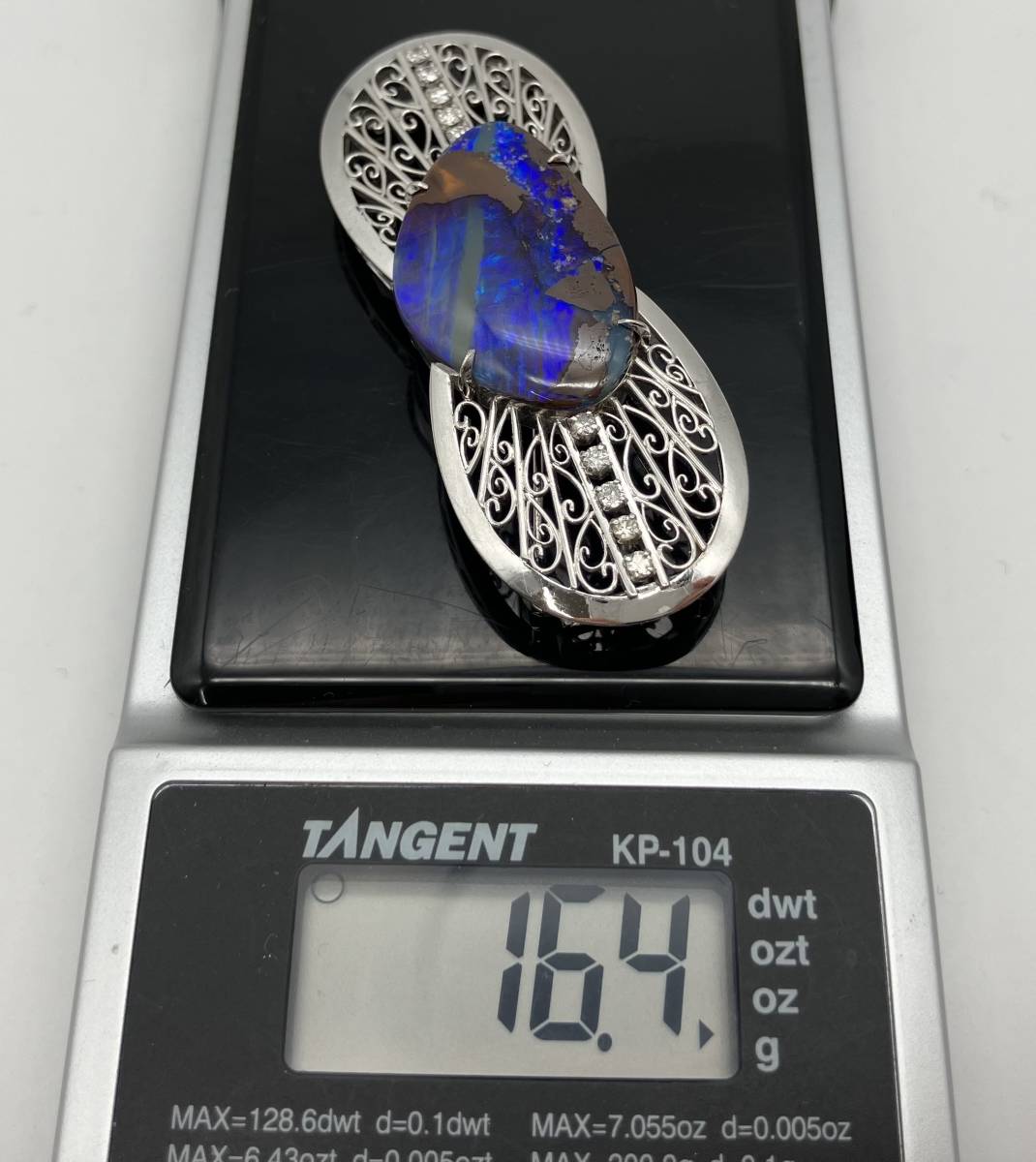 Pt900 diamond 0.25ct 16.4g brooch color stone blue platinum accessory goods only 