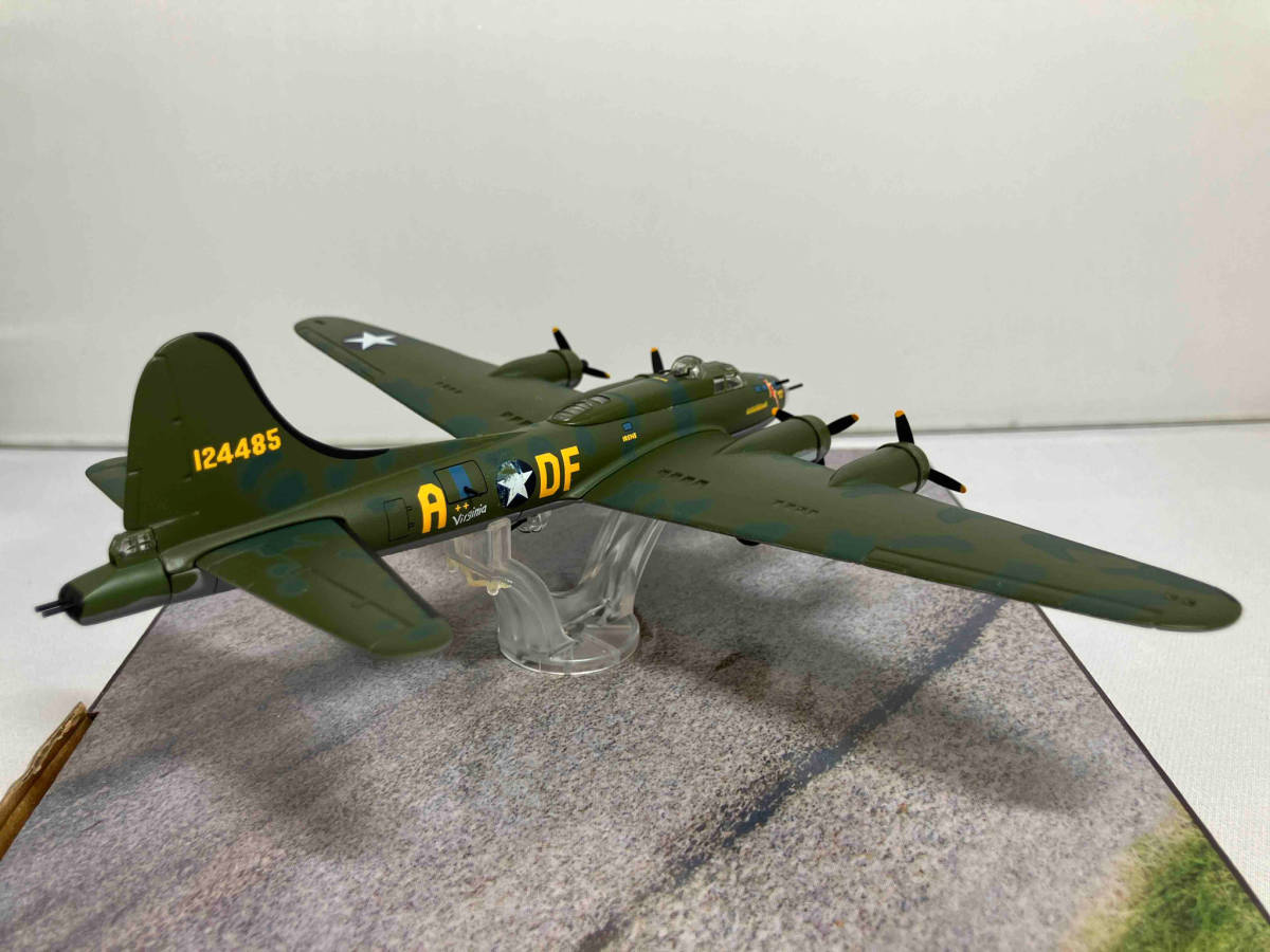 CORGI 1/144 WW2 B-17 FLYING FORTRESS MEMPHIS BELLE(21-04-06)_画像3