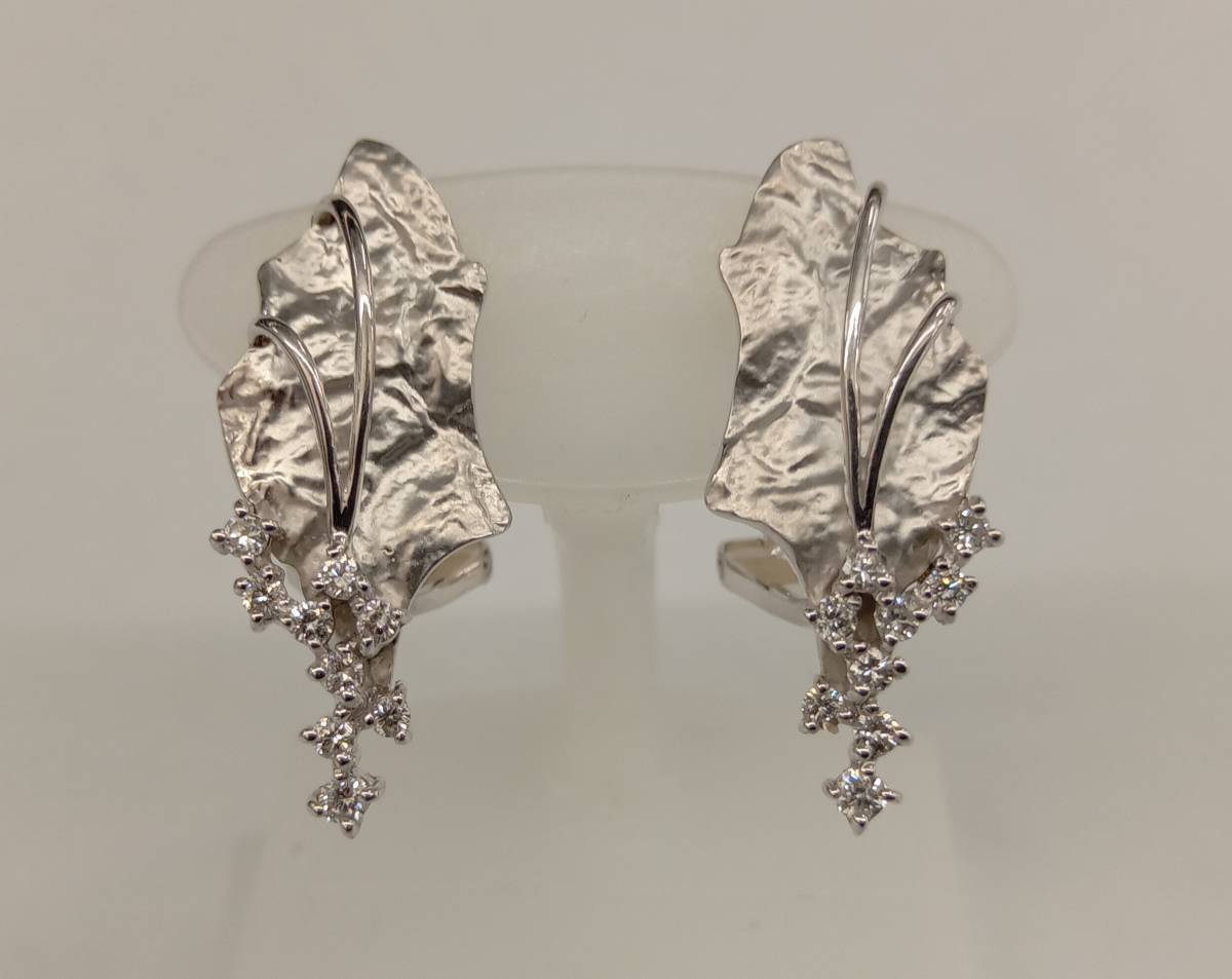 クリスマスツリー特価! ホワイトゴールド K18WG イヤリング 5.6g 店舗受取可 0.2ct ダイヤモンド ダイヤモンド