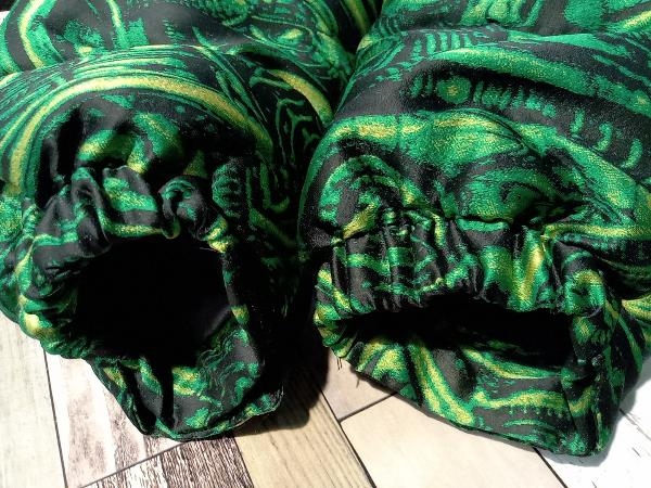 Bibian 比比昂- Supreme シュプリームH.R. Giger Jacquard Down Bibian 比比昂- Supreme シュプリームH.R. Giger Jacquard Down
