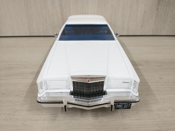 MDELCAR GROUP 1:18 LINCOLN CONTINENTAL MARK Ⅴ white_画像6