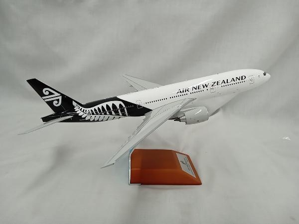 AIR NEW ZEALAND 1:200 airplane model 