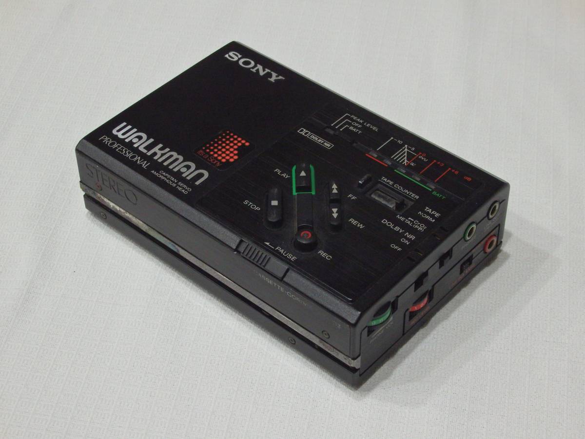 SONY Walkman Professional WM-D3　カセットレコーダー＋専用ケース　◆通電OK_画像4
