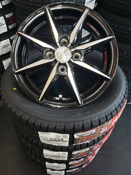 限定 2023年製 BRIDGESTONE BLIZZAK VRX2 155/65R14+TB-08 アルミ　4本送料込52400円 (ブラポリ) タント ワゴンR N-BOX スペーシア ムーヴ_画像1