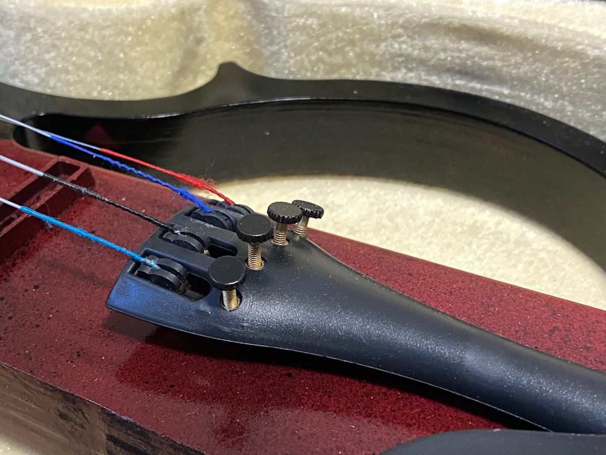 サイレントバイオリン レプリカ ケース付き　撮影小道具などに　未使用