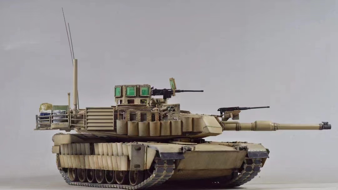 1/35 アメリカ M1A2 主力戦車 エイブラムス SEP 組立塗装済完成品 の画像2