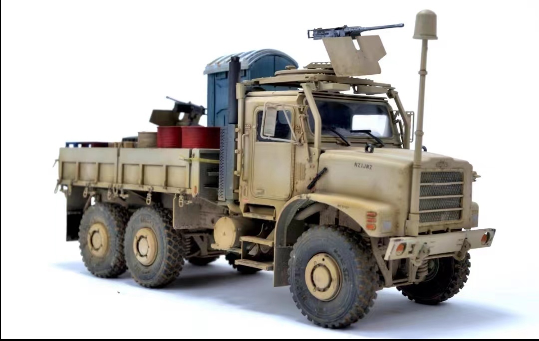 1/35 アメリカ陸軍 MTVR カーゴー トラック 組立塗装済完成品 _画像7