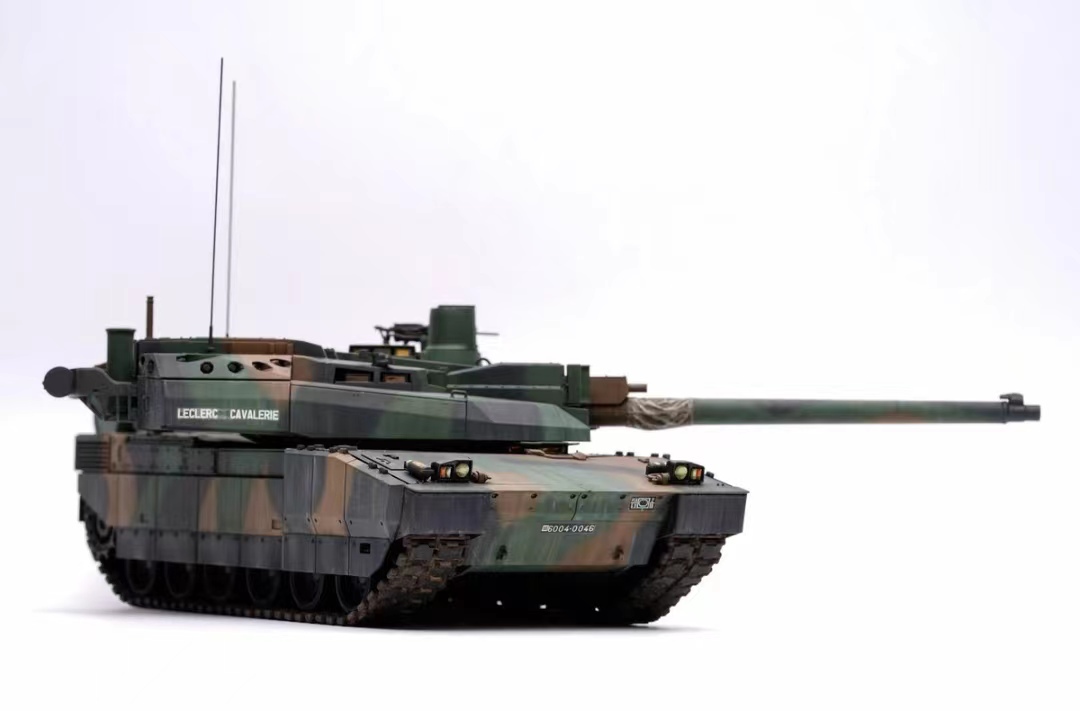 1/35 フランス 主力戦車 ルクレール 組立塗装済完成品_画像6