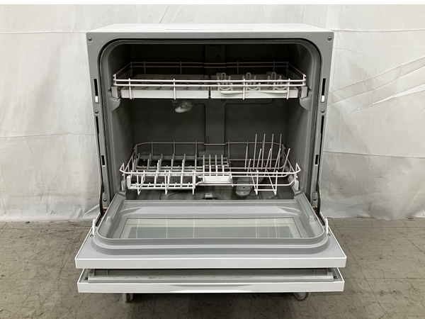 Panasonic 電気食器洗い乾燥機 NP-TH1-W 2018年製 パナソニック 食洗機 食器乾燥機 キッチン用品 家電 中古 M8286119_画像2