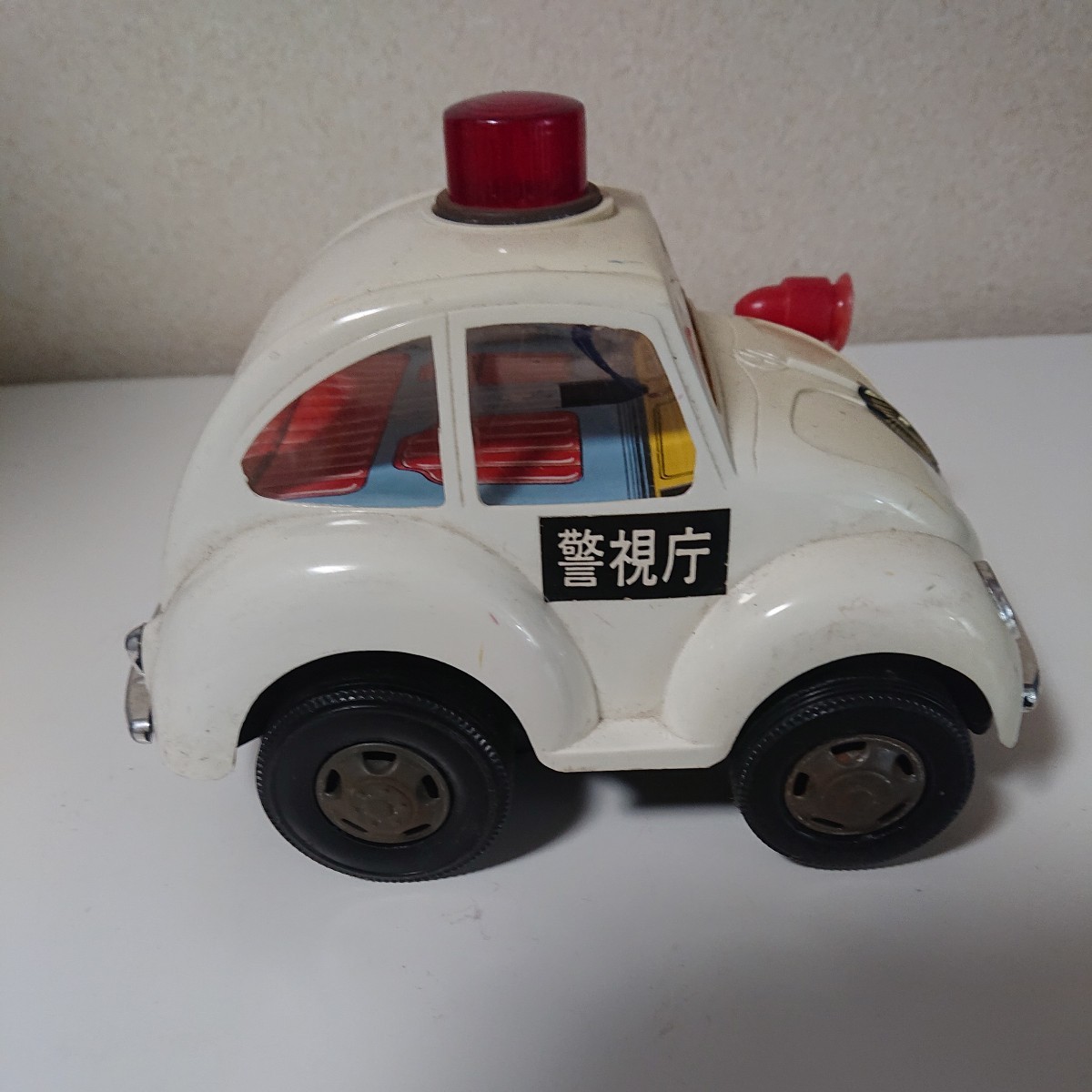 ジャンク扱い VW フォルクスワーゲン 警視庁 ポリスカー ヴィンテージ おもちゃ 昭和レトロ 白 【3-122103】パトカー_画像3