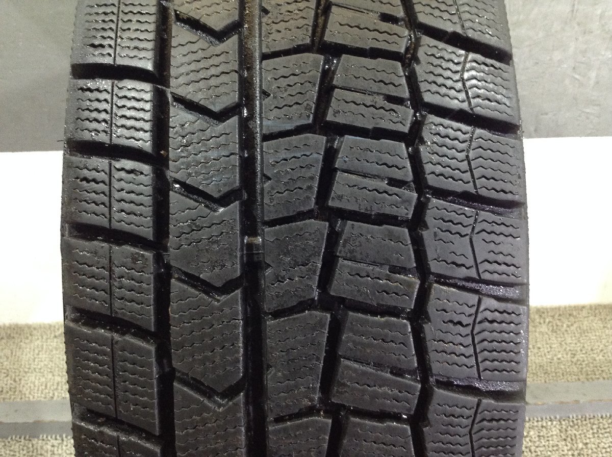 ダンロップ ウインターマックス02 WM02 215/65R16 1本 2020年製 1812 スタッドレスタイヤ (沖縄県・離島は発送不可)_画像2