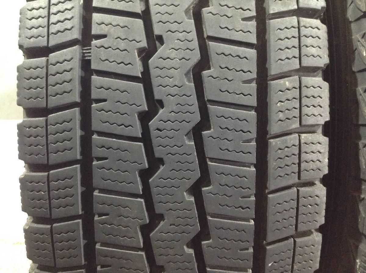 ダンロップ ウインターマックス SV01 195/80R15 107/105LT 2本 2019年製 1909 スタッドレスタイヤ (沖縄県・離島は発送不可)_画像2