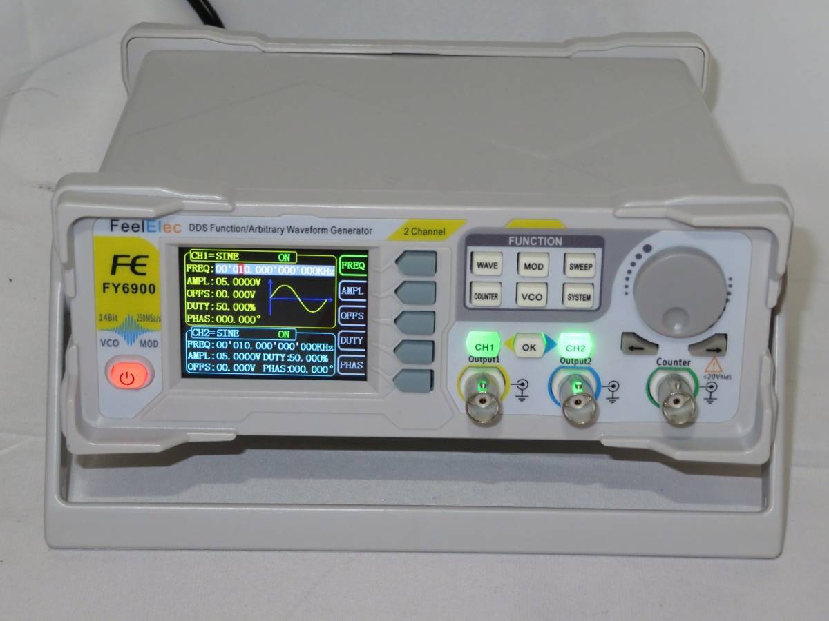 FY6900　DDS　20Mhz　ファンクションゼネレータ　2ch　任意波形発生器　周波数カウンタ　AM/PM/FMなど_画像1