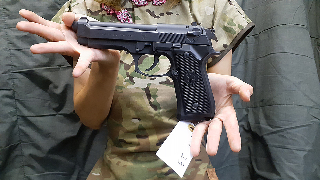 【ベレッタM92F】（5N23）初速71ms　強化＆金属塗装カスタムエアガン　マルイ18禁エアコキ改造　　GTFスプリング　GTFクマザワ_画像1