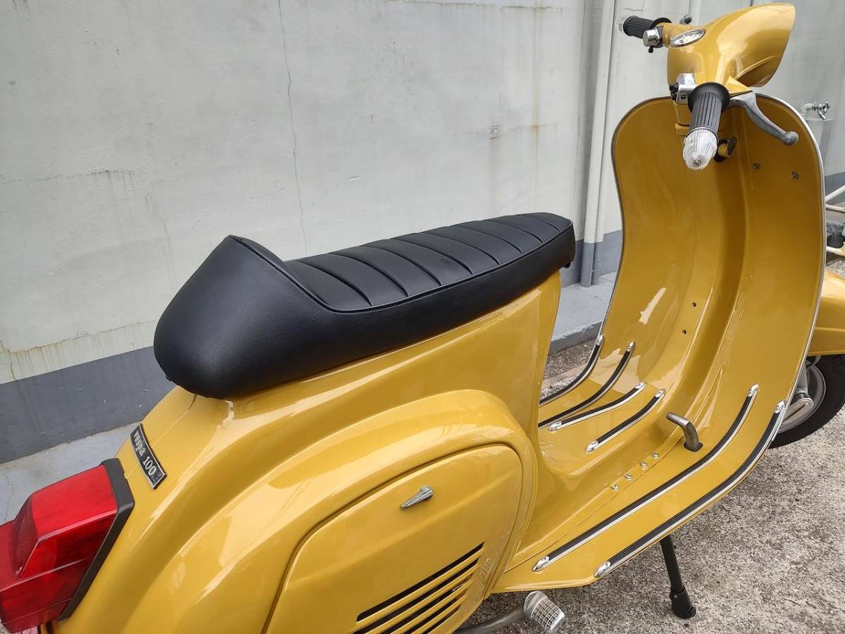 *VESPA* 50s / 100 / 125ET3 for sport seat black 1 Cafe Racer 