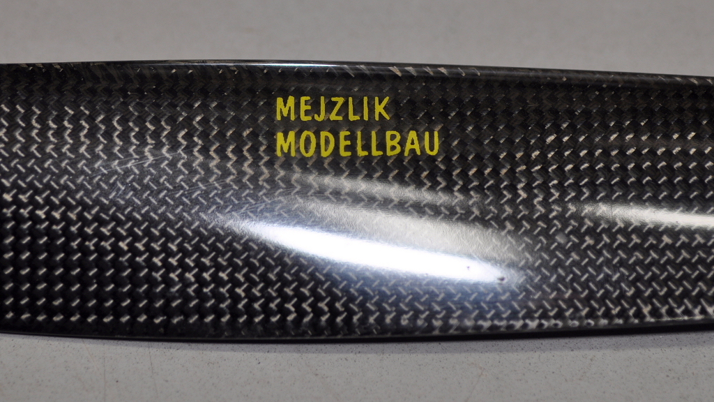 * tip damage goods *meizlik* carbon fibre * propeller *28x10*