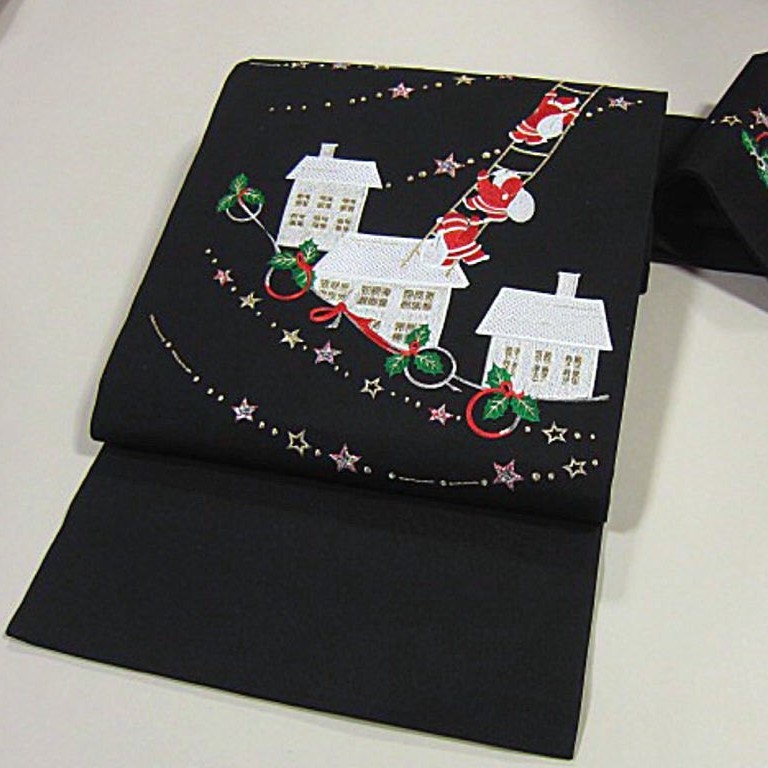 新品【御仕立上】 西陣織刺繍高級九寸名古屋帯 プレゼントを運ぶ