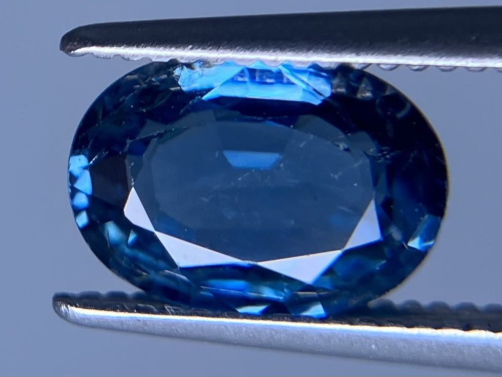 宝石ソーティング付き 天然 サファイア　1.517ct 縦8.2㎜×横5.9㎜×高さ3.1 ㎜ 720YY_画像3