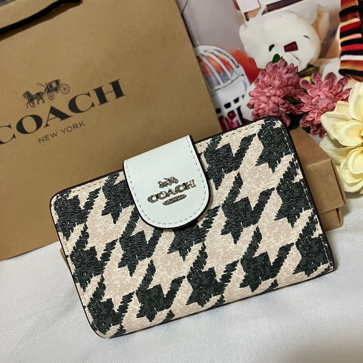 コーチ COACH ミディアム コーナー ジップ ウォレット・ハウンド