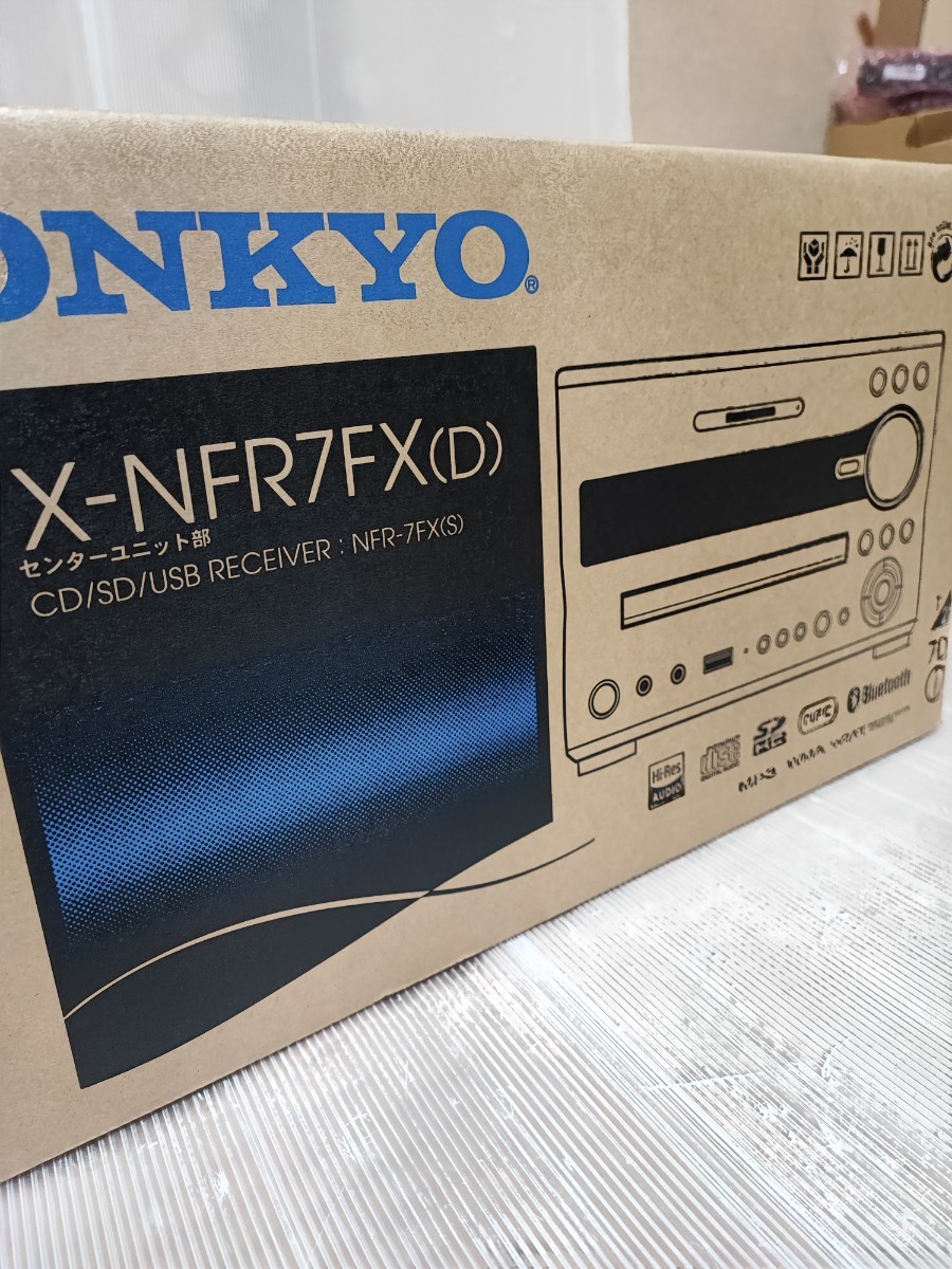 ★展示品★　ONKYO ミニコンポ X-NFR7FX(D) Bluetooth/CD/SD/USB/ハイレゾ対応 シルバーです。_画像9