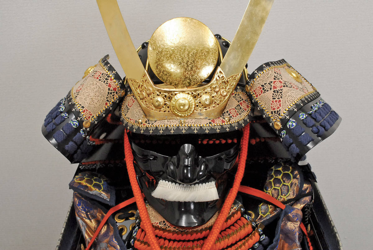 黒胴当世素掛 緋縅 等身大鎧兜 甲 鎧兜 兜 Yahoo!オークション - 【甲冑】 等身大鎧兜 黒胴当世素掛 緋緘