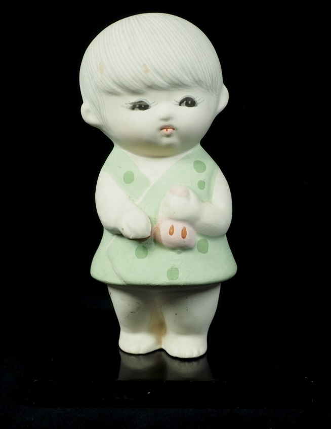 幼子らしい愛らしく豊かな表情が魅力的！昭和ビンテージ 博多人形 童子人形 ２体セット 1980年代 CKY512_画像2