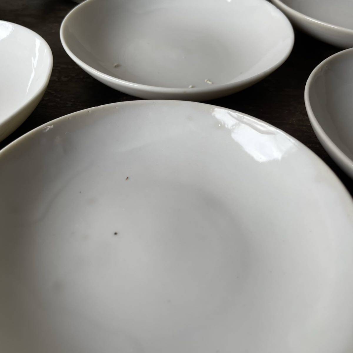 5枚set 古い小皿 薄造り 白磁 デットストック 1970年代貿易　検: 取り皿 豆皿 油皿 デザート 小プレート 陶器 アンティーク ビンテージ_画像3