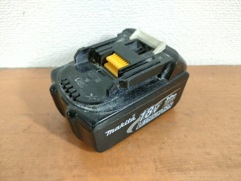 【送料無料】マキタ(Makita) リチウムイオンバッテリ BL1830 18V 3.0Ah A-47896 充電463回 動作確認済みです_画像2