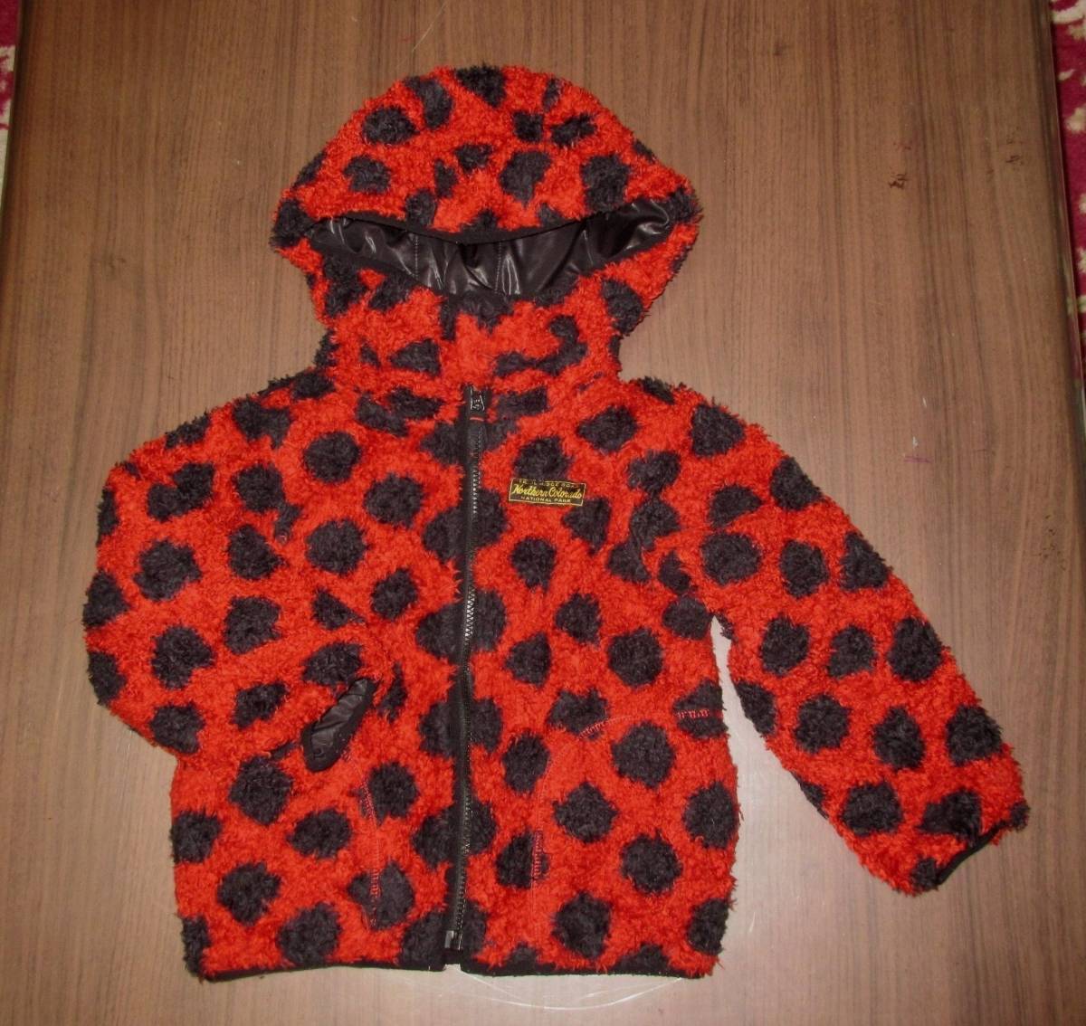 F.O.Kids reversible coat extremely thick hand protection against cold warm hood removed possible black red . black dot pattern 120