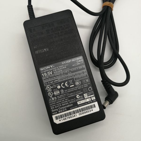 美品 動作品 SONY ソニー 19.5V~6.2A VGP-AC19V45 ACアダプター VAIO 純正品■VPCF226FJ/S VPCF149FJ/BI VPCF148FJ/B等対応/E7 1212-10_画像2