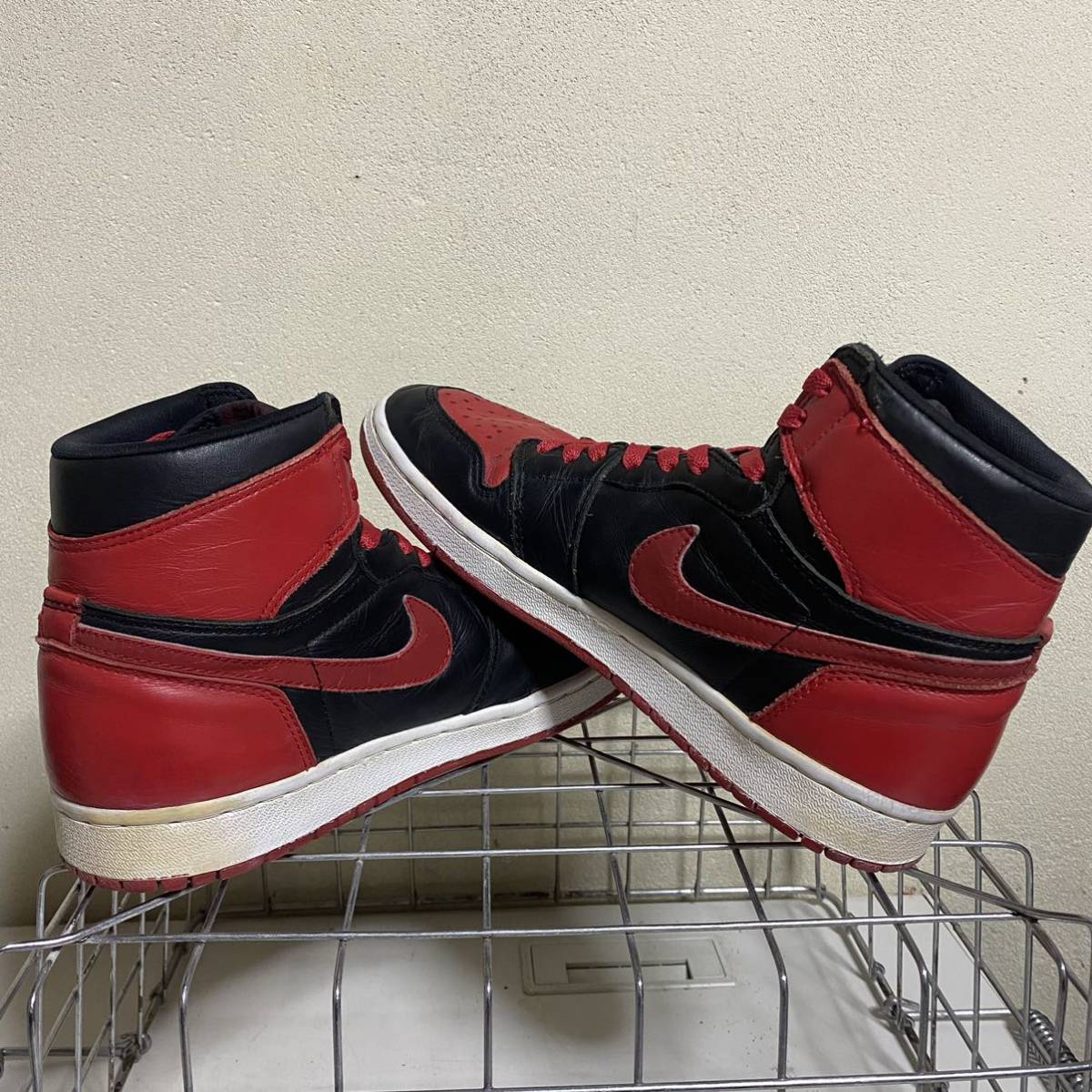 長期保管品 1994年製 NIKE / ナイキ AIR JORDAN1 BRED 黒×赤 US9.5 / 27.5cm 黒ヒモ付き ジョーダン 94年 初期復刻 桜木花道 スラムダンク