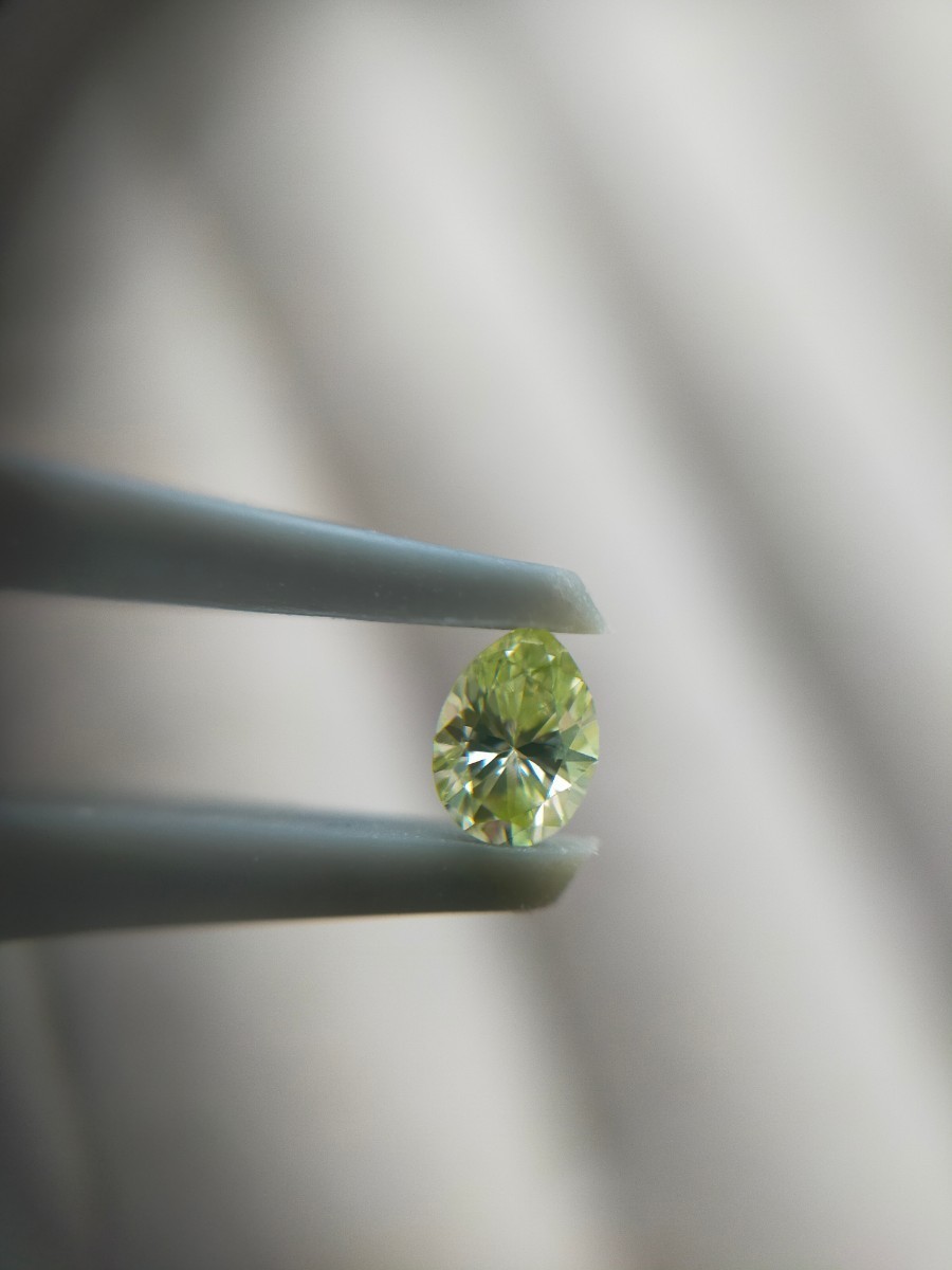  natural diamond color diamond FANCY LIGHT YELLOW GREEN CGLso-ting natural NATURAL 0.126ct SI1 green diamond fancy color 