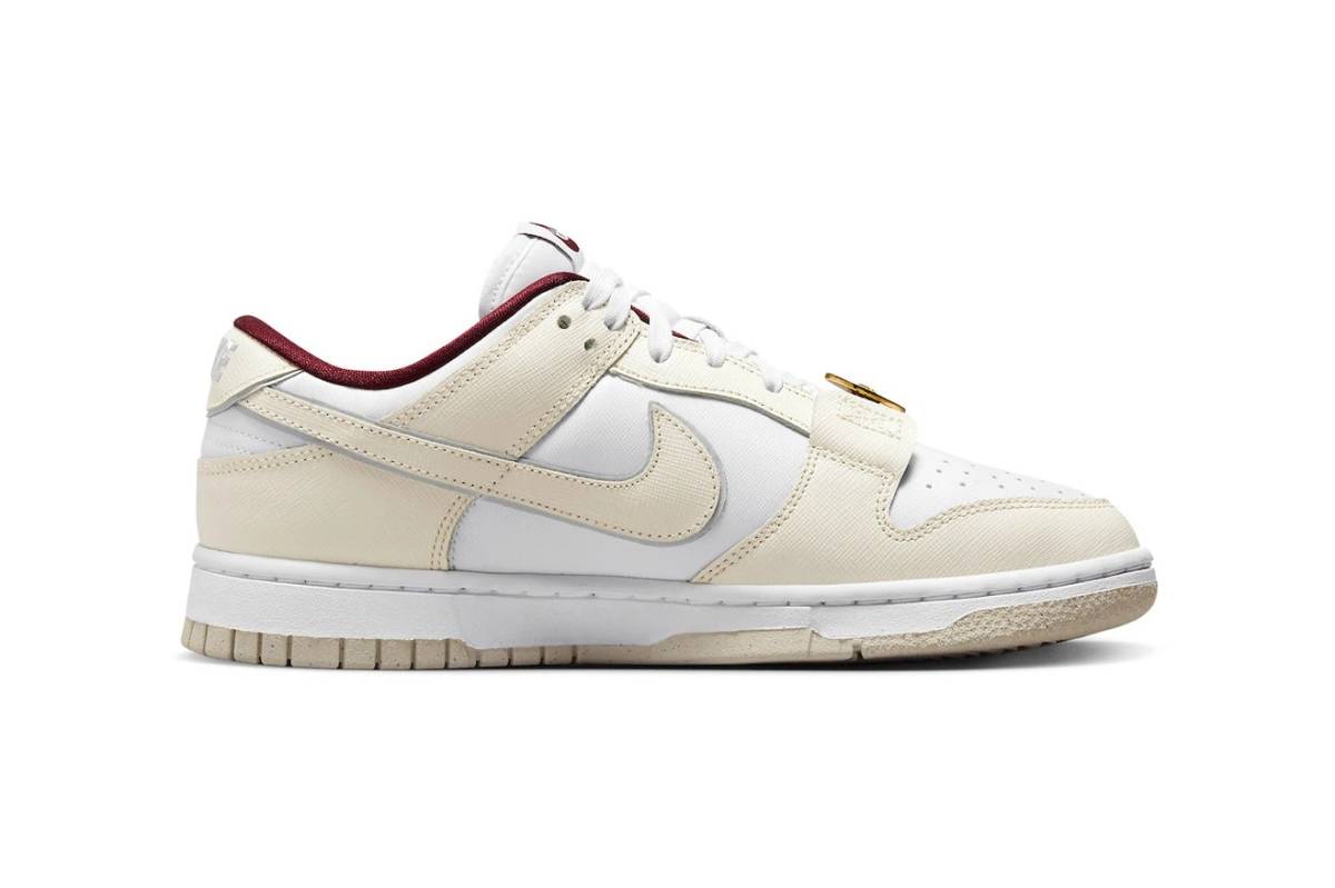 ナイキ 28cm ウイメンズ ダンク ロー SE ホワイト レッド 税込定価15400円 W NIKE DUNK LOW SE スニーカー 赤 白 天然皮革_画像5