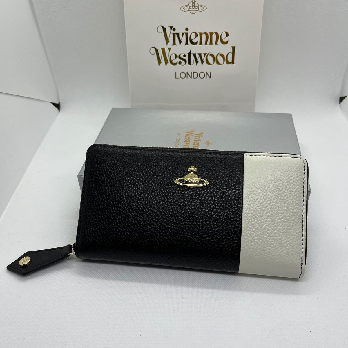 人気ショップ Vivienne Westwood 長財布 ポシェット白黒ツートン 正規