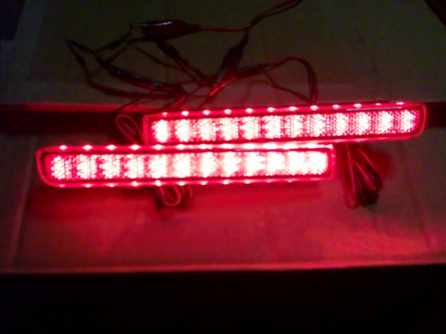  原文:ダイハツ ( ムーブ L175s ) リア・バンパー LED リフレクター (右・左) 2個セット 実働品