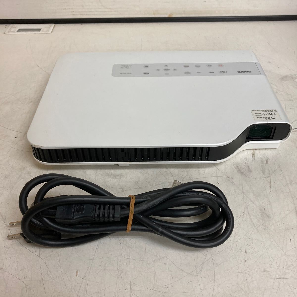 10200円 R587 CASIO XJ-A155V DATA プロジェクター /通電OK 動作 10200円 R587 CASIO XJ-A155V DATA プロジェクター /通電OK 動作