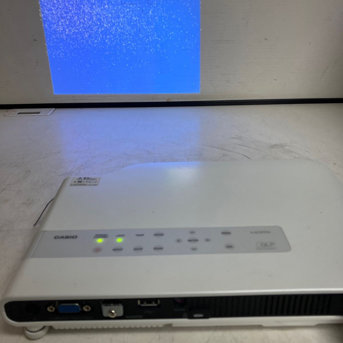 10200円 R587 CASIO XJ-A155V DATA プロジェクター /通電OK 動作 10200円 R587 CASIO XJ-A155V DATA プロジェクター /通電OK 動作