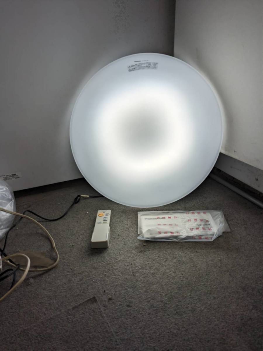 【美品】大阪引取歓迎　パナソニック　LEDシーリングライト　HH-CD0618D　6畳 　昼光色　リモコン付属　室内照明【KTGA067】_画像7