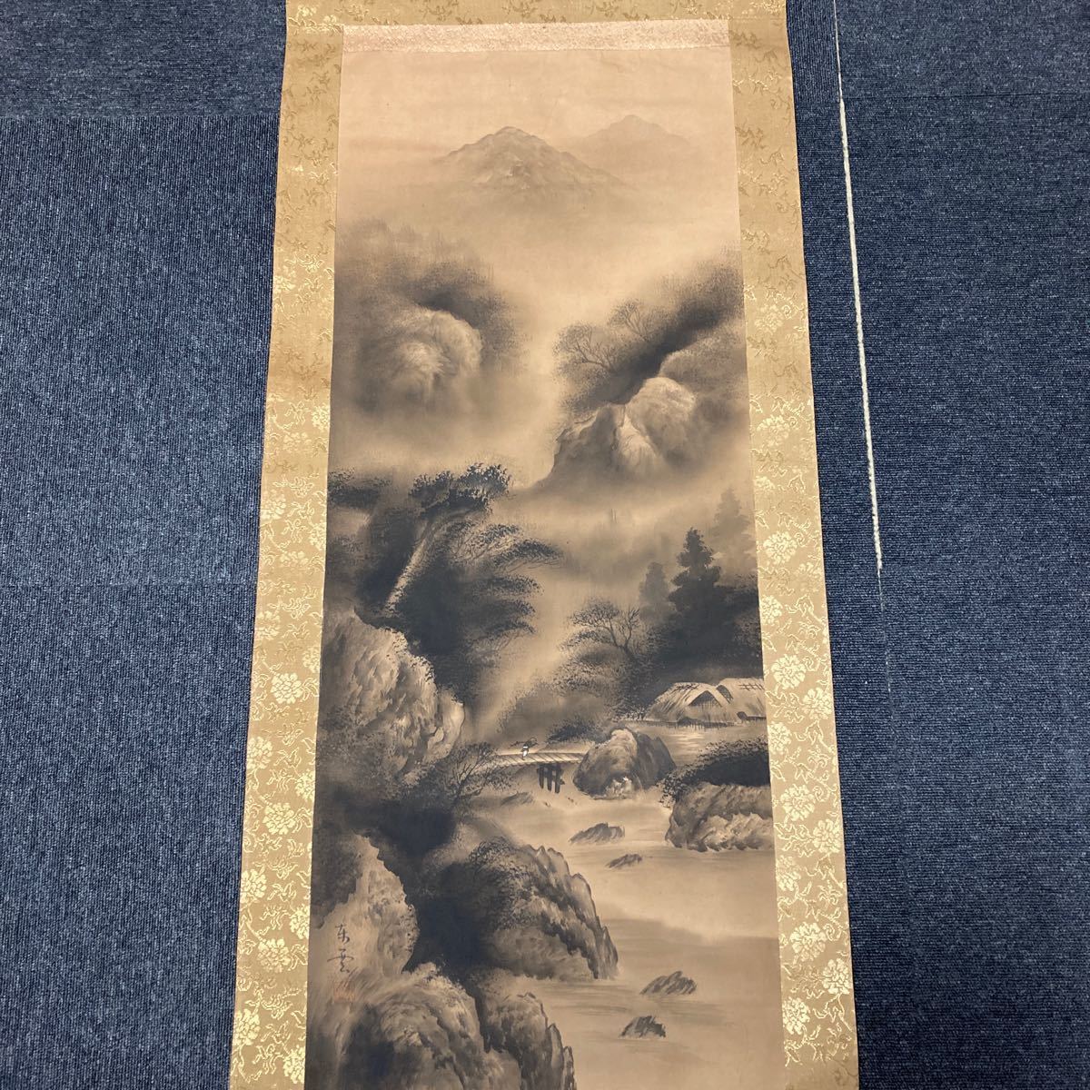 【模写】掛軸 東雲 絹本 山水 箱無 同梱可能 No.1955_画像2