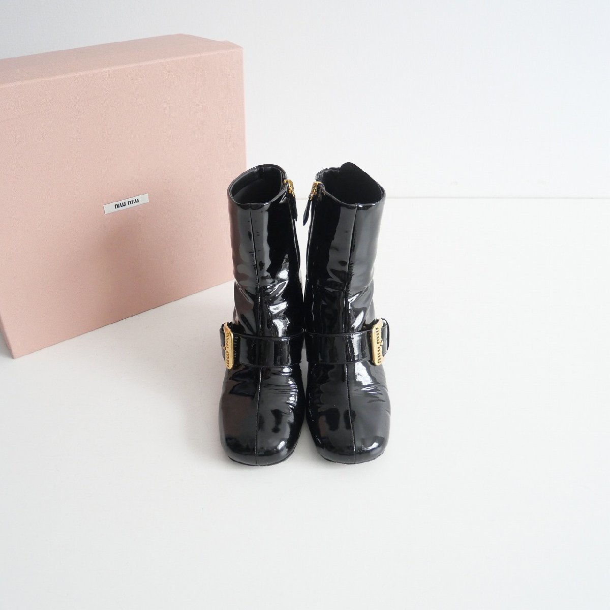 2022AW / MIU MIU ミュウミュウ / Patent leather booties エナメルブーツ 38 / 5T799D / 2311-0461