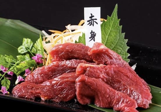  domestic!! Kumamoto name production [... basashi 100g] finest quality Momo meat lean basashi red meat horse . approximately 100g 1 portion ~2 portion Kumamoto lean horsemeat 10kg till postage same amount including in a package possible!!