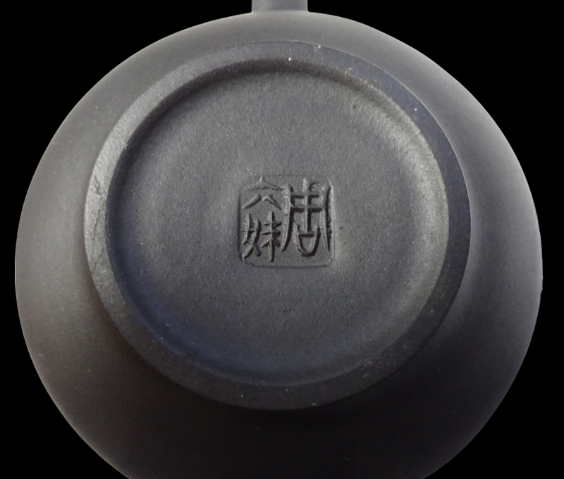中国宜興 周六妹 落款 在銘 紫泥 紫砂壺急須 茶壺 茶器 在銘 中国宜興 周六妹 落款 在銘 紫泥 紫砂壺急須 茶壺 茶器 在銘