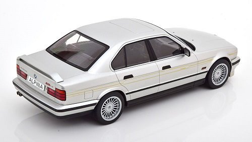 MCG　1/18　BMW・アルピナB10 4.6 E34　silver_画像2