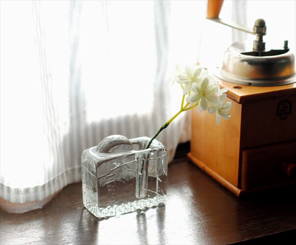 スウェーデンから ユニークなガラスの一輪挿し 北欧 花器 花瓶 インテリア オブジェ アンティーク ig3631_画像2