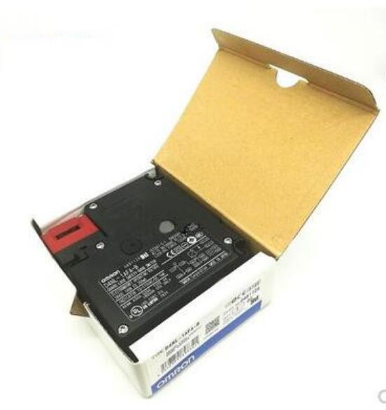 複数あり 新品　OMRON D4NL-2DFA-BS 小形電磁ロック セーフティドアスイッチ