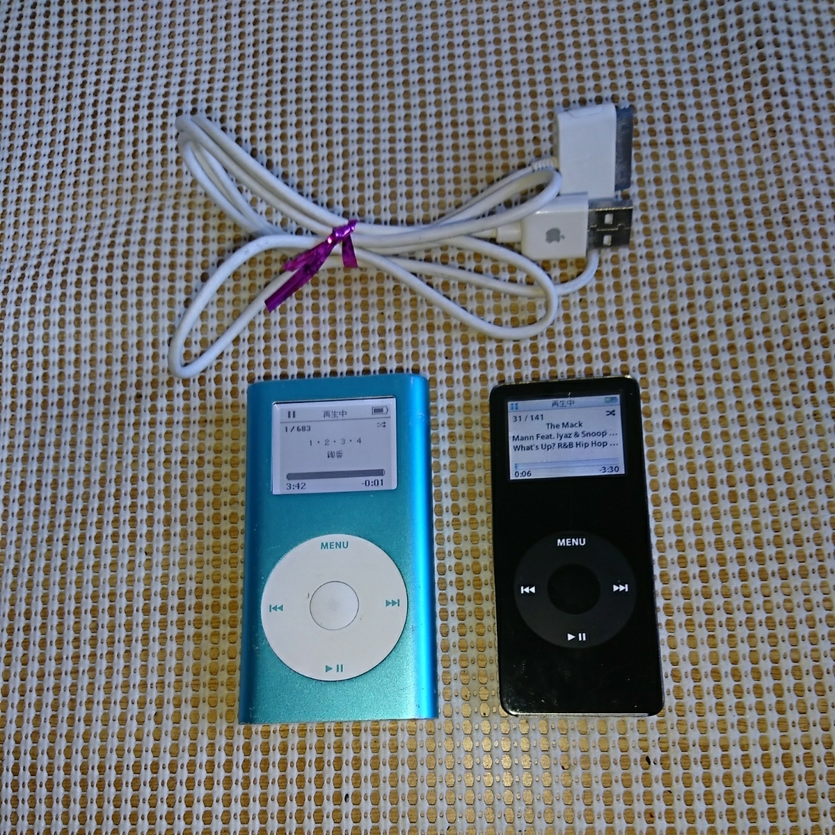  原文:2-5「中古」? ipod A1137 4GB A1051 4GB+アダブタ付き