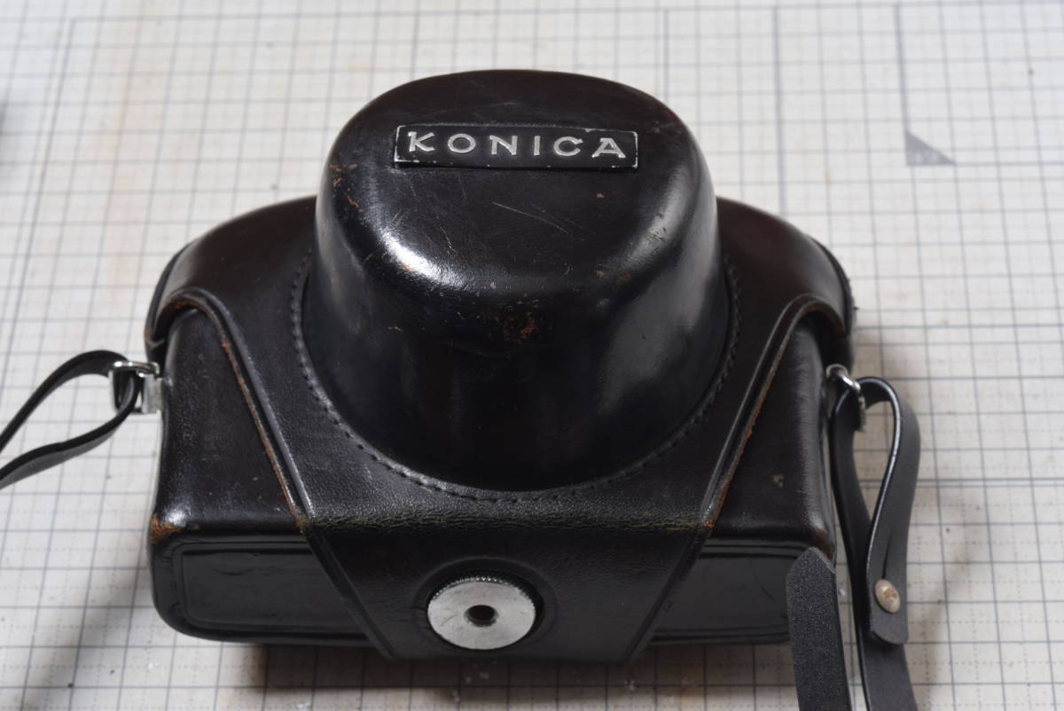 ＃31　古い革製カメラケース　KONICA　auto s2　内側に書き込みあり_画像2