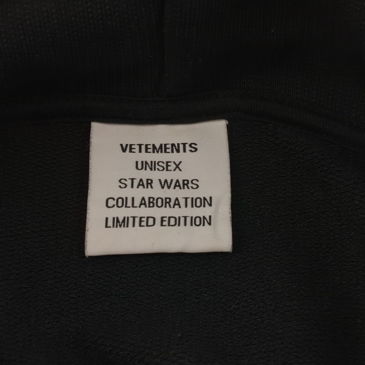 ヴェトモン スターウォーズ パーカー サイズ S ブラック ダースベイダー USW21TR016 VETEMENTS 古着 中古 ◆3114/高洲店の画像3