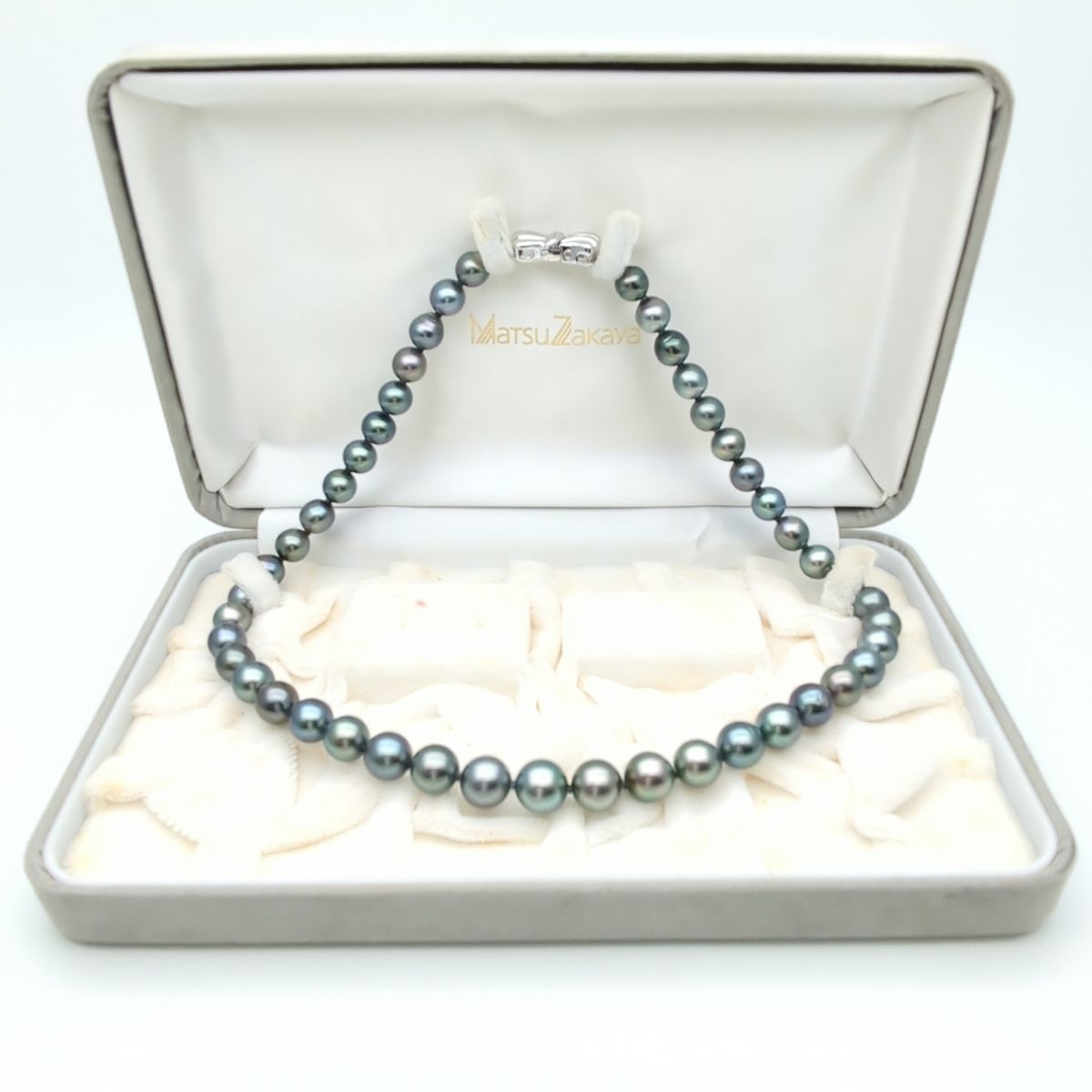 大切な パールネックレス 黒蝶真珠 45個 9.8mm 7.6mm K14WG 44.2g ダイヤ 0.02ct 42cm 鑑別書 中古 pearl ◆3111/藤枝インター店 黒蝶(くろちょう)真珠